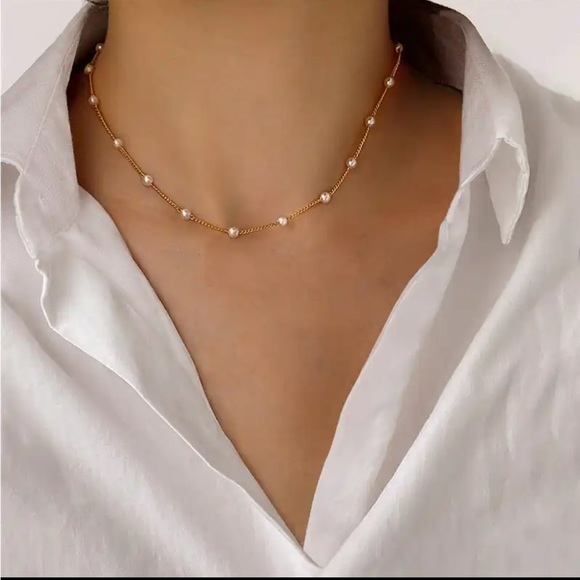Jewelry - Gold Beaded Pearl Necklace